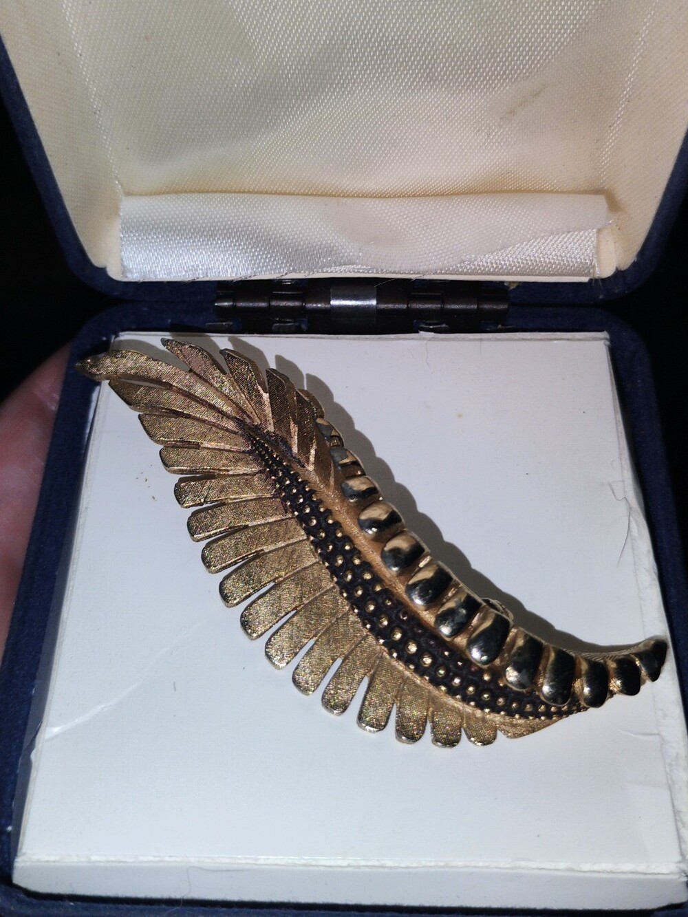 VTG MarBoux by Marcel Boucher Gold Tone Textured Leaf Brooch Pin #1009
